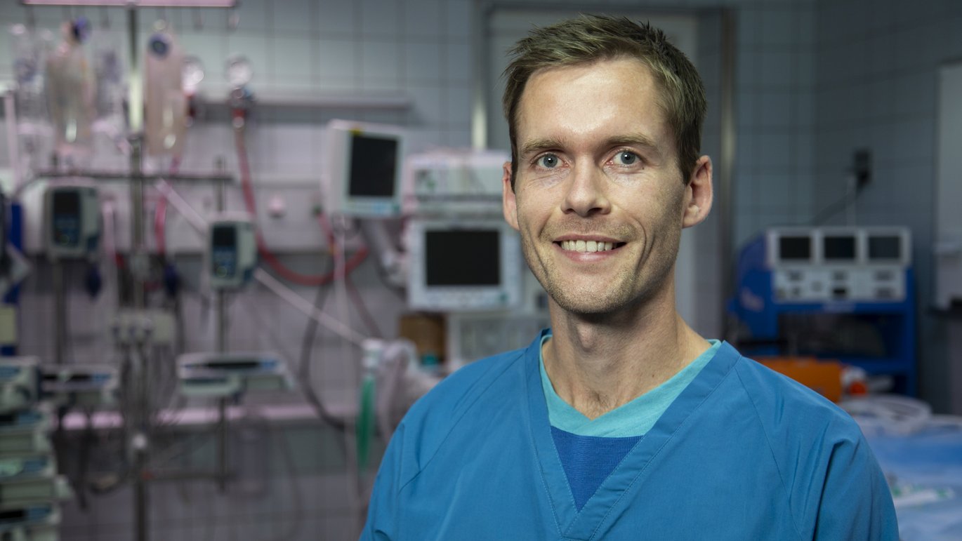 In addition to Mads Dam Lyhne (pictured), the research group in Aarhus consists of Asger Andersen, a clinical associate professor at the Department of Clinical Medicine and cardiologist at Aarhus University Hospital.