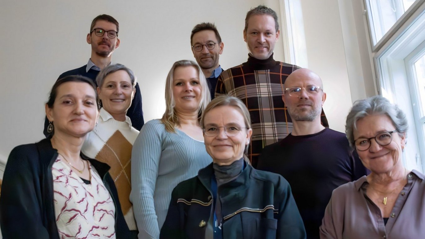 The career ambassadors offer impartial career guidance and are especially to provide younger researchers with clarity on the career paths available at the faculty. In the picture: Christian Lindholst, Cecilia Ramlau-Hansen, Ask Vest Christiansen, Lene Baad-Hansen, Kim Henningsen, Anette De Thurah, Alma Becic Pedersen, Lene Niemann Nejsum og Ludvig Muren.