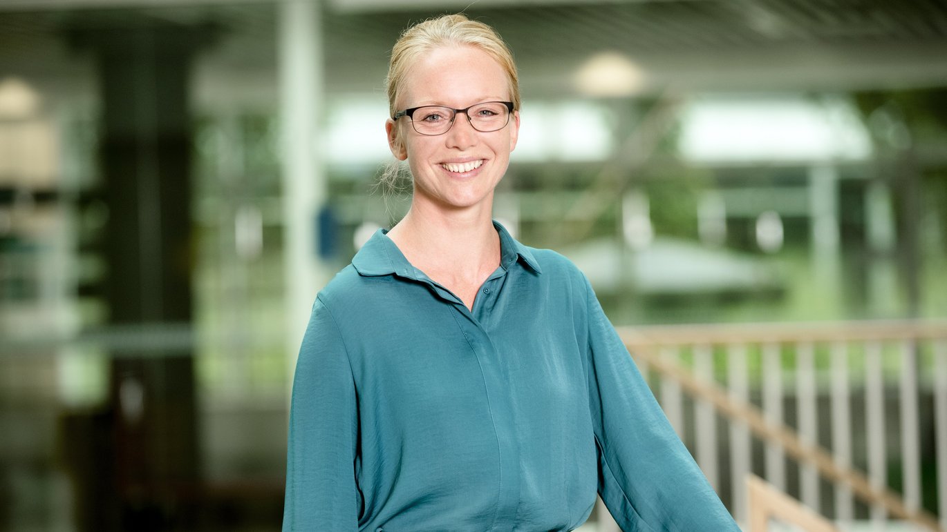 Louise Bruun Thingholm from the Department of Clinical Medicine receives a grant from the Independent Research Fund Denmark for her research into the gut microbiome and the treatment of rheumatoid arthritis.