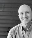 Christopher Kabrhel er nyudnævnt adjungeret professor ved Aarhus Universitet og internationalt anerkendt for sin banebrydende forskning i blodpropper og akutmedicin.