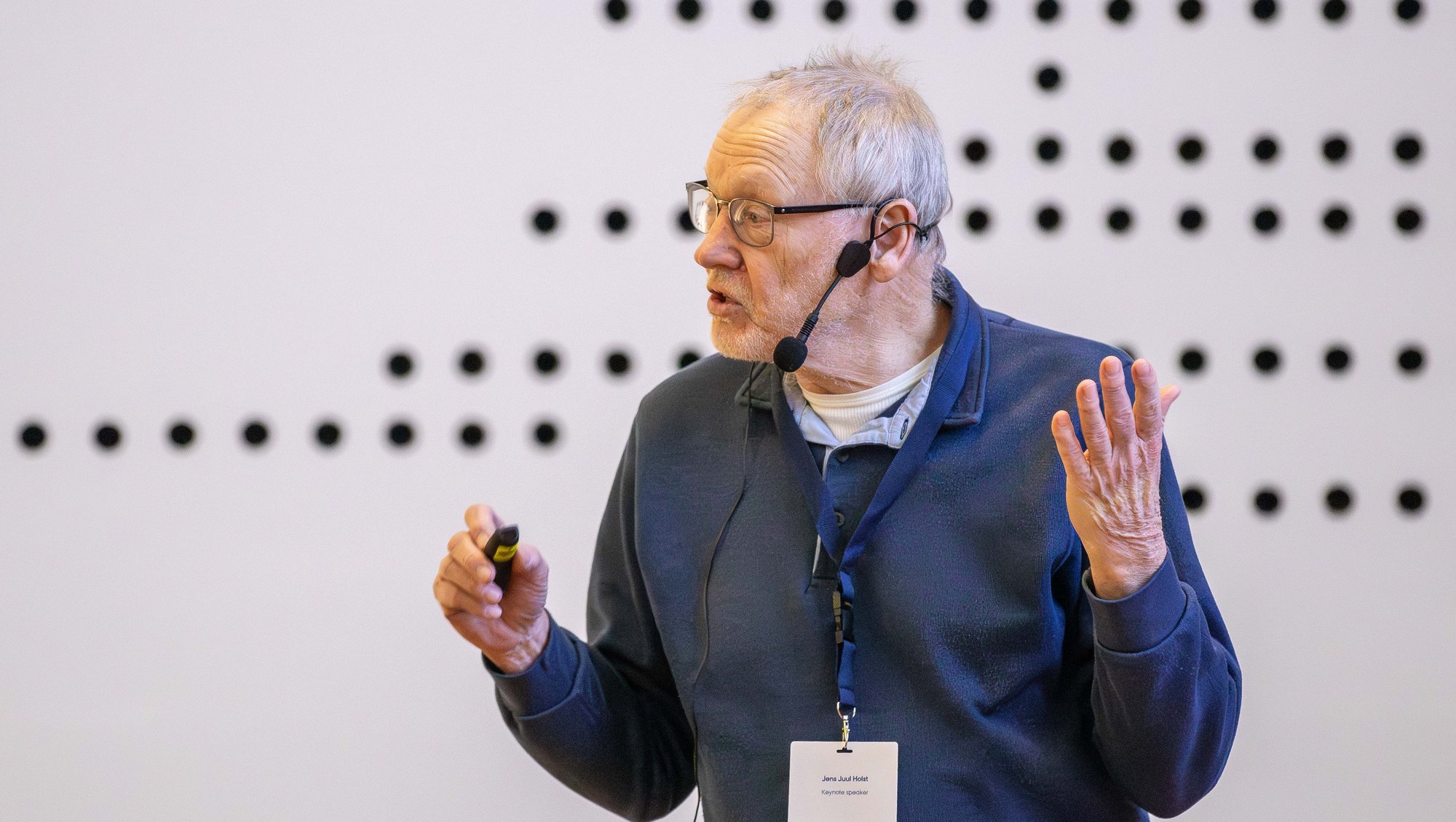 Professor Jens Juul Holst fra Københavns Universitet og Novo Nordisk Foundation Center for Basic Metabolic Reseach stod for dagens første Keynote-præsentation. Foto: Simon Fischel, Health Kommunikation.