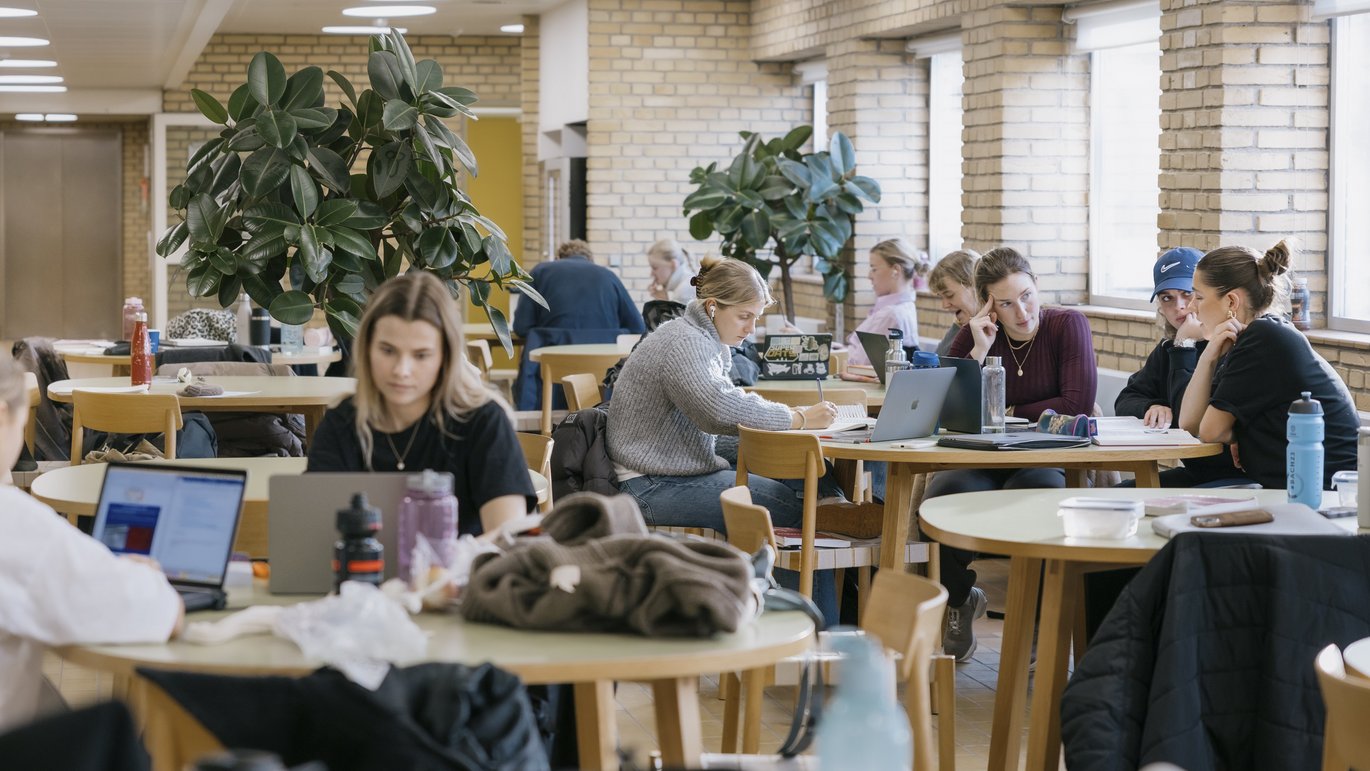 Valgfaget Sund Innovation styrker de studerendes kompetencer inden for idéudvikling, tværfagligt samarbejde og innovative løsninger i sundhedsvæsenet.